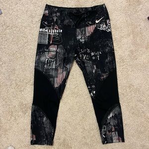 NIKE CAPRI LEGGING